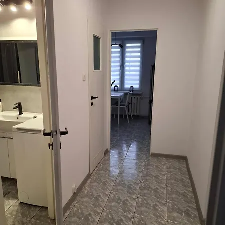 Apartament Z Balkonem Na Parterze W Bloku 3 Pietrowym * Bydgoszcz