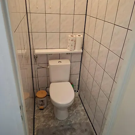 Apartament Z Balkonem Na Parterze W Bloku 3 Pietrowym * Bydgoszcz