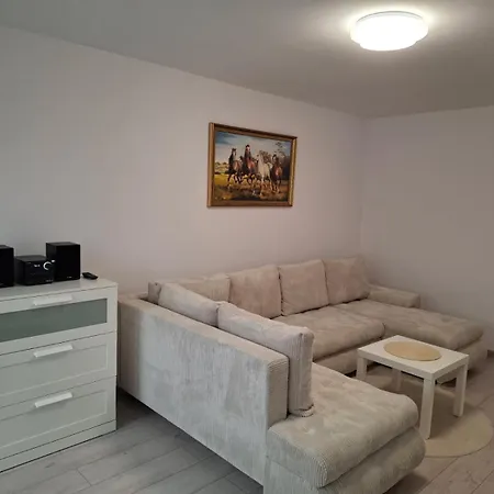 Apartament Z Balkonem Na Parterze W Bloku 3 Pietrowym * Bydgoszcz