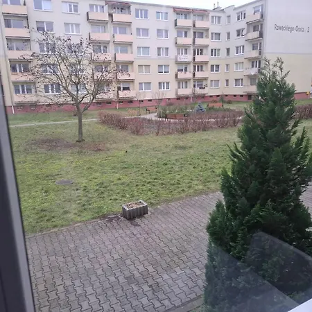 Apartament Z Balkonem Na Parterze W Bloku 3 Pietrowym Apartment Bydgoszcz